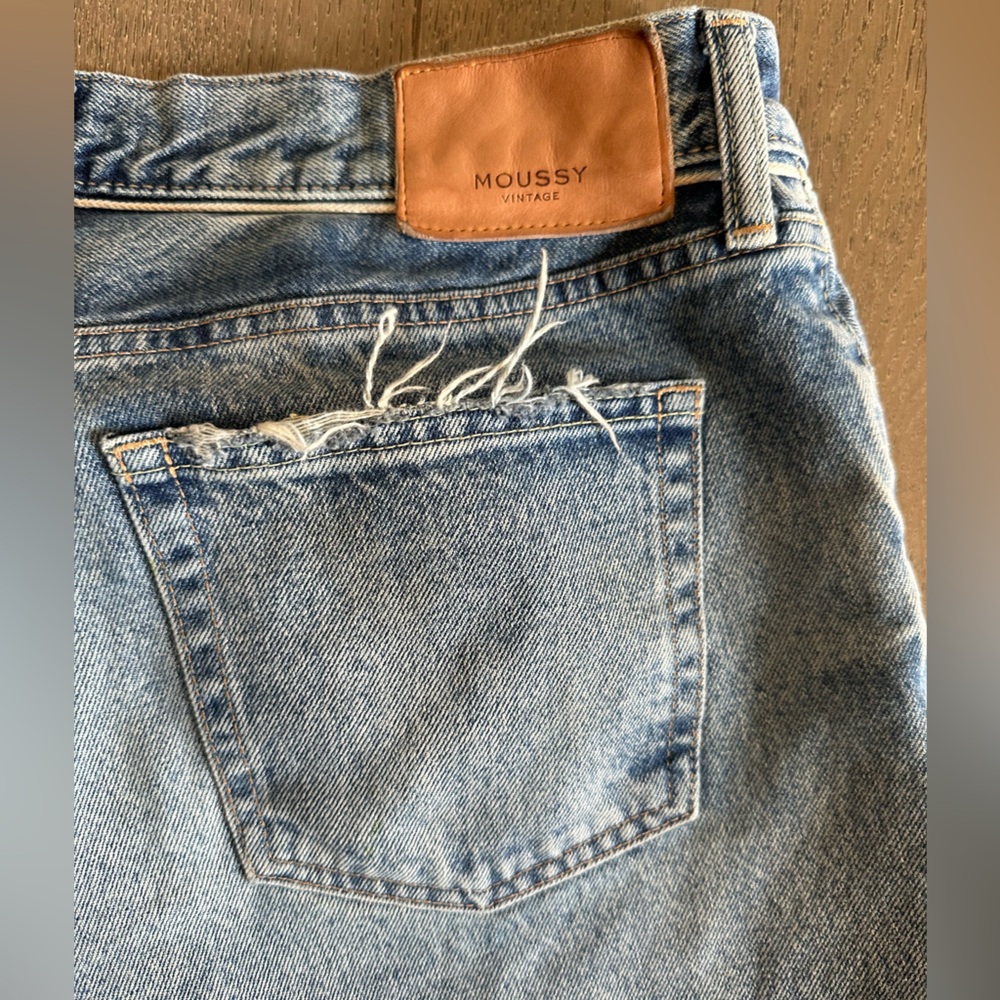 Moussy Vintage Straight Leg Women's Jeans - Picture 10 of 13